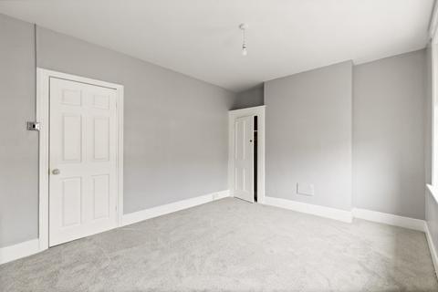 16 Stuart Road, Folkestone, CT19 6NL