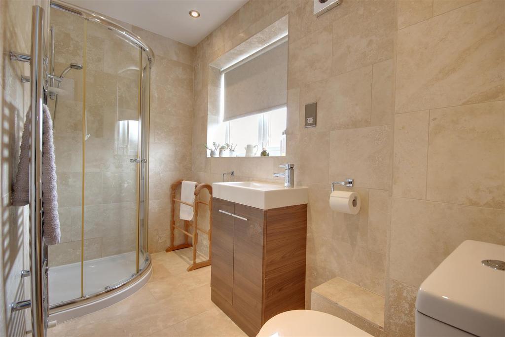 En suite Shower Room