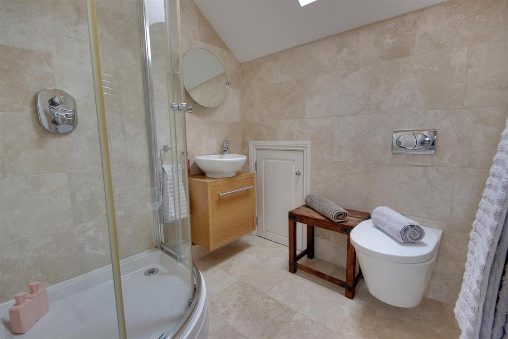 En suite Shower Room