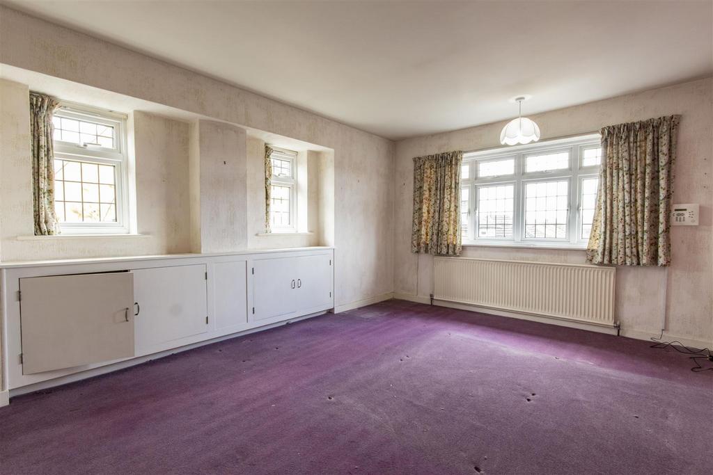 Master Bedroom No. 1
