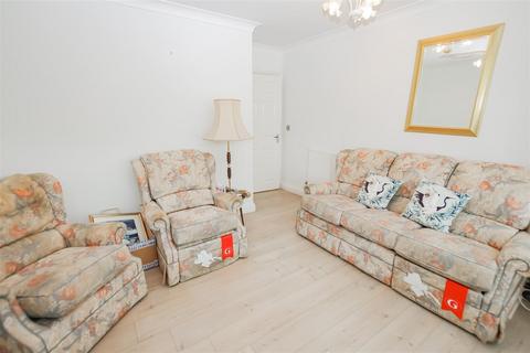 2 bedroom maisonette for sale, Erith Road, Belvedere