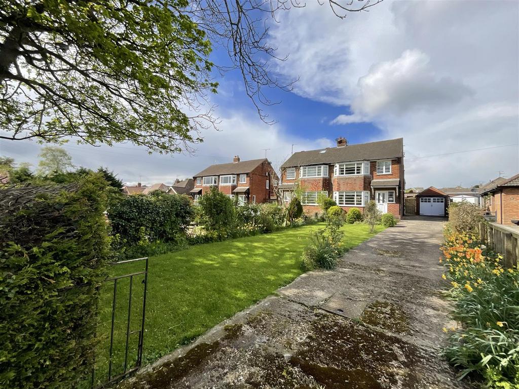 Racecourse Road, East Ayton, Scarborough 3 bed house for sale £250,000