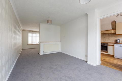 3 bedroom semi-detached house to rent, Castle Drive, Kemsing TN15 6RL