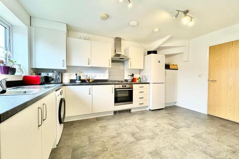 67 Narrowleaf Drive, Ringwood, BH24 3FR