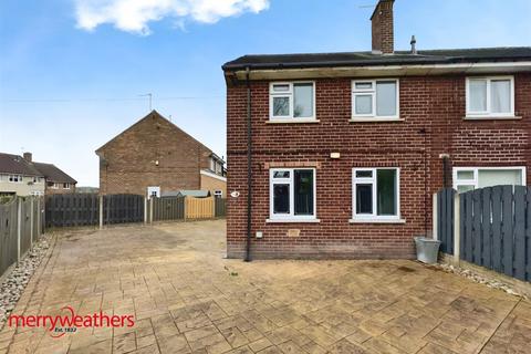 3 bedroom end of terrace house to rent, Robinets Road, Wingfield, Rotherham