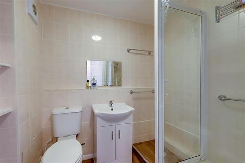 1 bedroom retirement property for sale, Broadwater Street East, Broadwater, Worthing