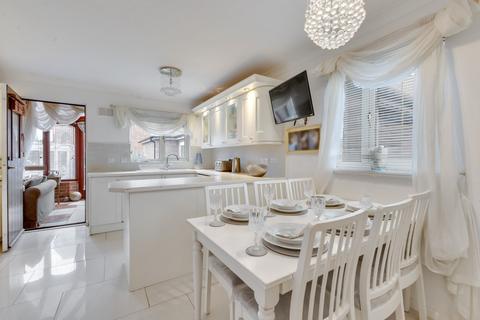 31 Bill Hamling Close, London, SE9 3LP