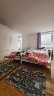 3 bedroom apartment for sale, The Quarterdeck, London E14