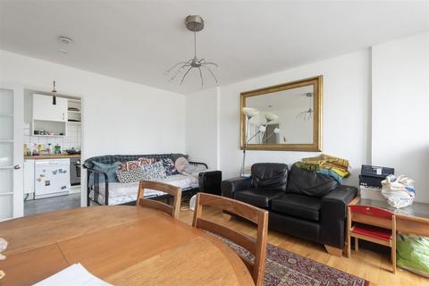 3 bedroom apartment for sale, The Quarterdeck, London E14