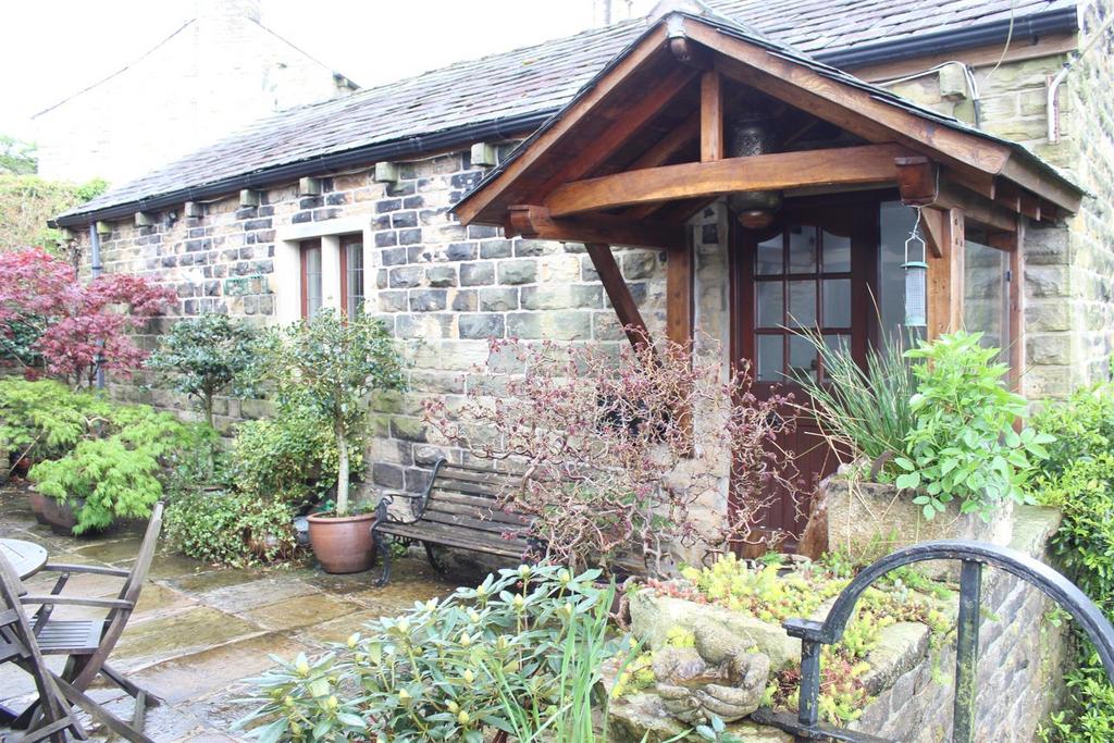 Marple Road, Chisworth, Glossop 1 bed detached house to rent £895 pcm