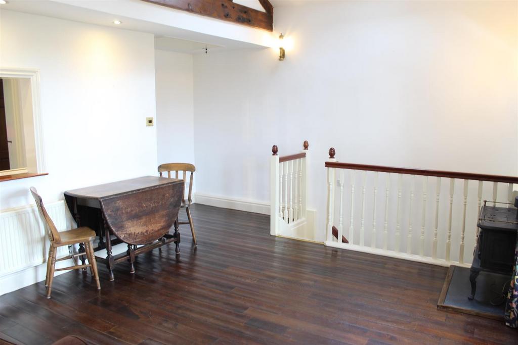 Marple Road, Chisworth, Glossop 1 bed detached house to rent £895 pcm