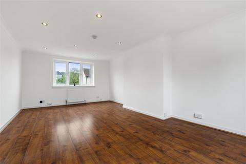 3 bedroom flat for sale, Cumbrae Road, Paisley