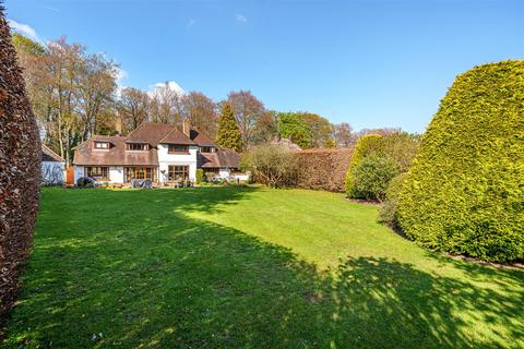 Southlea Guildford Road, East Horsley, Leatherhead, KT24 5RX