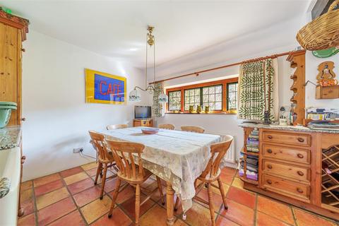 Southlea Guildford Road, East Horsley, Leatherhead, KT24 5RX