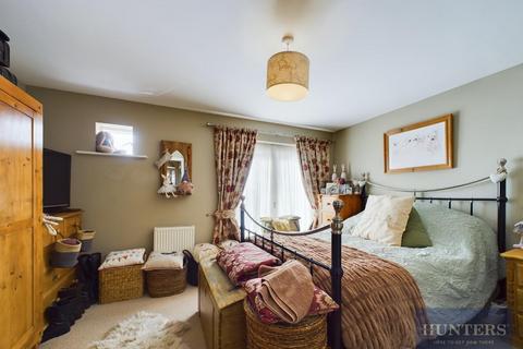 4 bedroom terraced house for sale, Pinewood Drive, Cheltenham