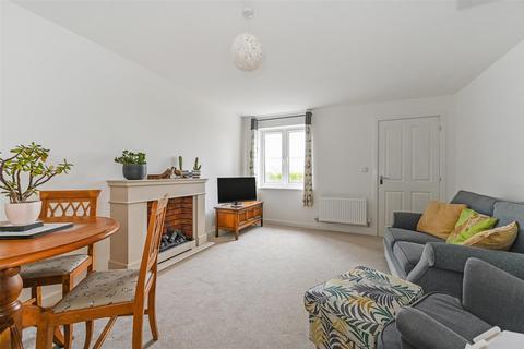 3 bedroom end of terrace house for sale, Saddle Way, Andover