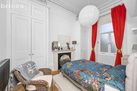 2 bedroom flat for sale, Brunswick Square, Hove, BN3