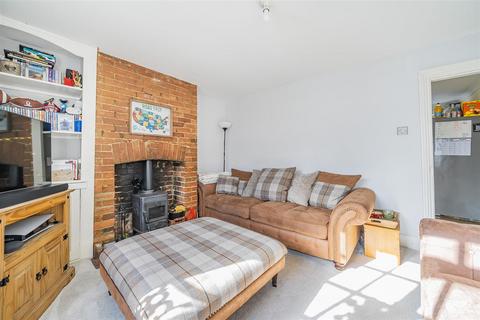 2 bedroom end of terrace house for sale, North Street, Headcorn, Ashford