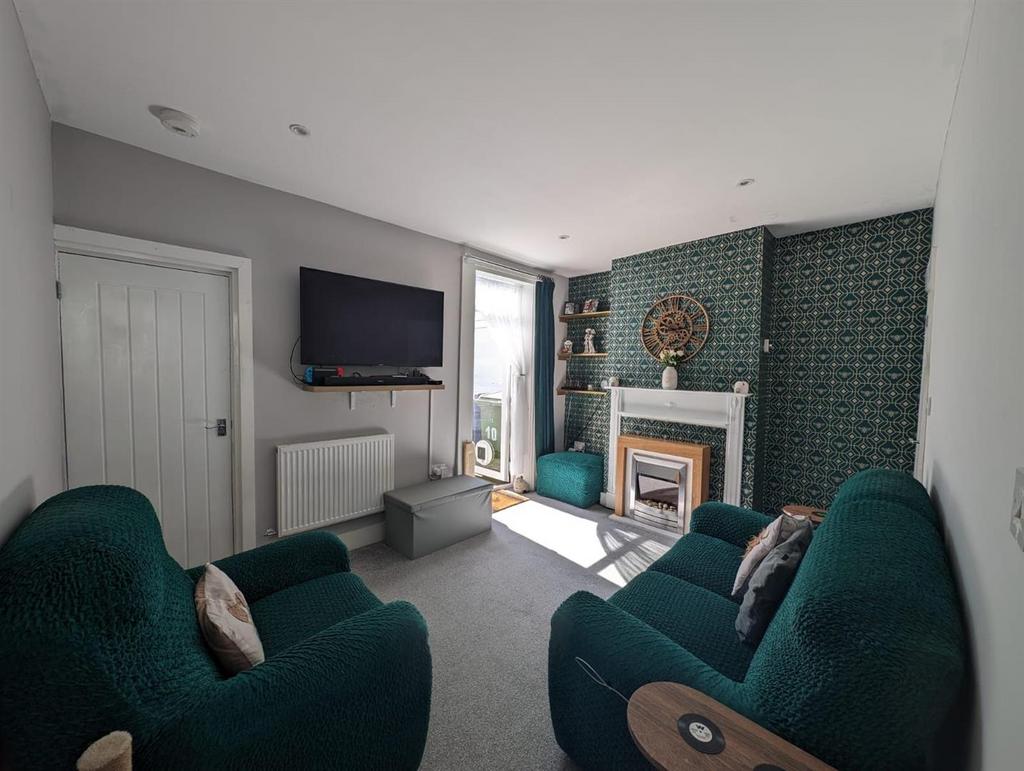 Berridge Road, Sheerness 3 bed terraced house for sale £200,000