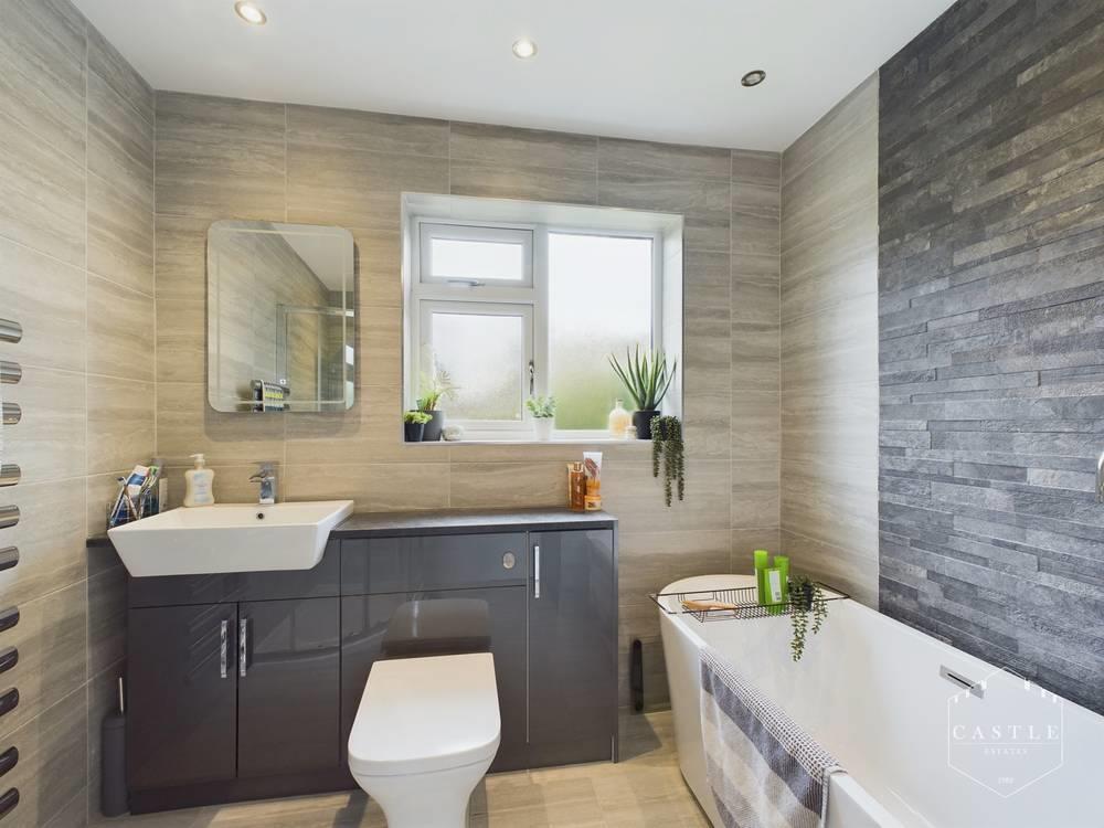 Family bathroom
