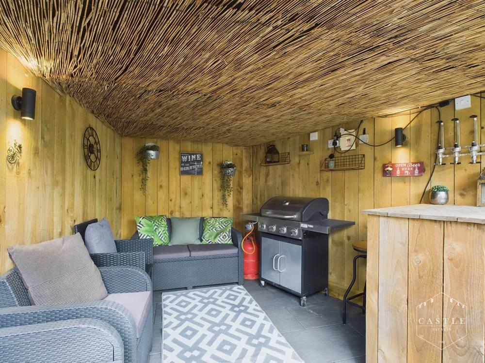 Rear garden entertaining area