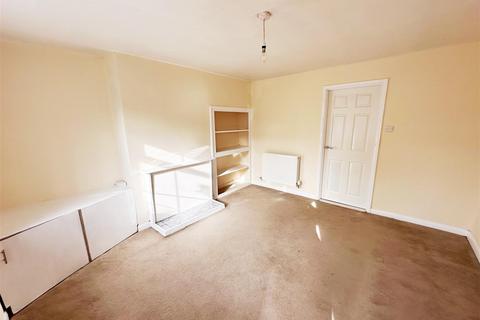 3 bedroom cottage to rent, Brackley Road, Towcester