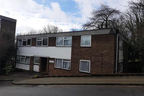 2 bedroom flat to rent, Wendela Court, Harrow On The Hill, Middlesex, HA1 3NB