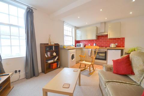 1 bedroom flat to rent, Flat 1 38 Old StreetUpton Upon SevernWorcestershire