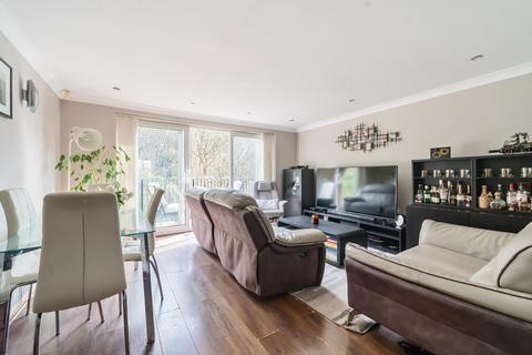 5 bedroom end of terrace house for sale, Hawksworth Road, Horsforth, Leeds