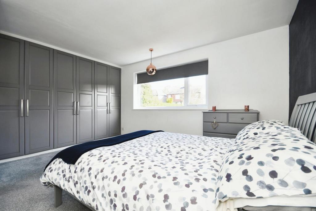 Bedroom no.1