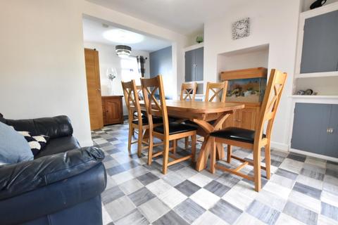 6 Burringham Road, Scunthorpe, DN17 2BB