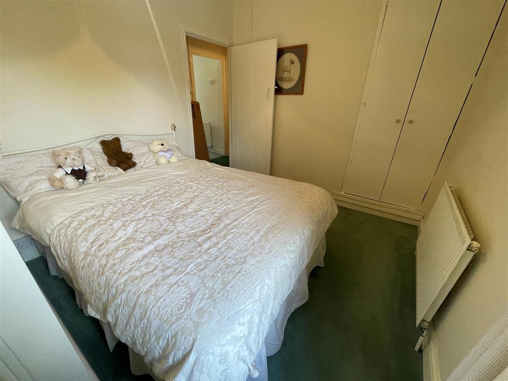Bedroom 1: