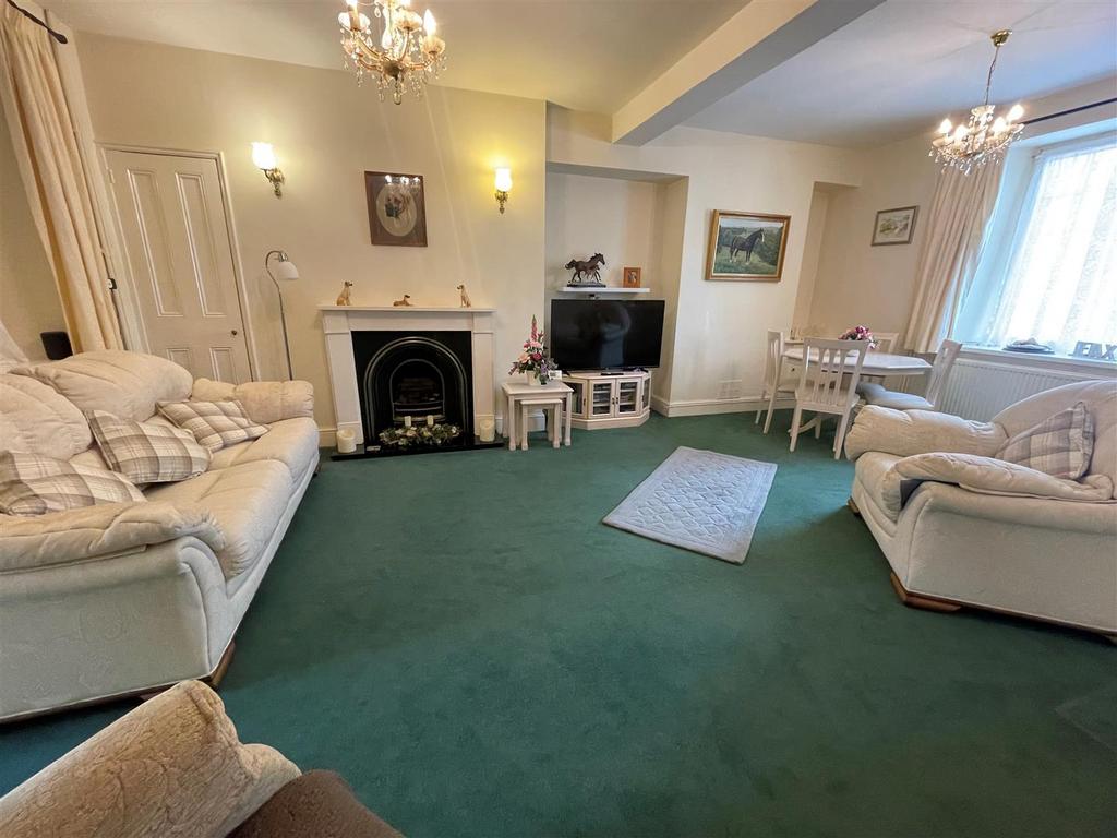 Lounge: