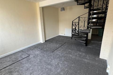 68 Frome Road, Trowbridge, BA14 0DG