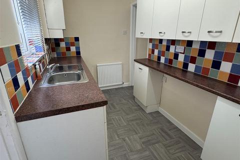 68 Frome Road, Trowbridge, BA14 0DG