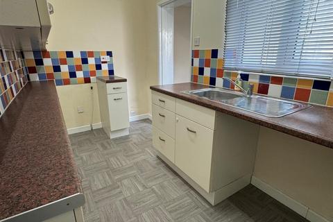68 Frome Road, Trowbridge, BA14 0DG