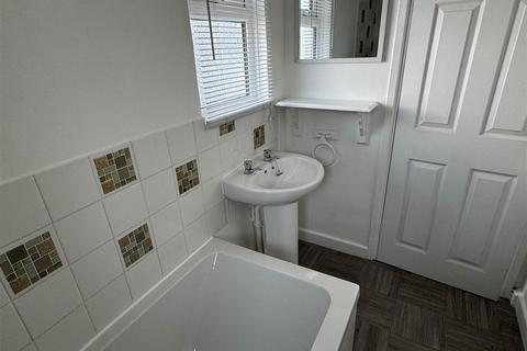 68 Frome Road, Trowbridge, BA14 0DG