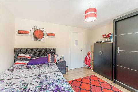 1 bedroom flat for sale, Seymour Road, London