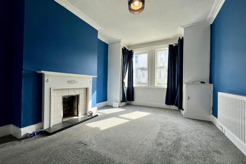 3 bedroom terraced house to rent, Edinburgh Road, Bexhill On Sea TN40