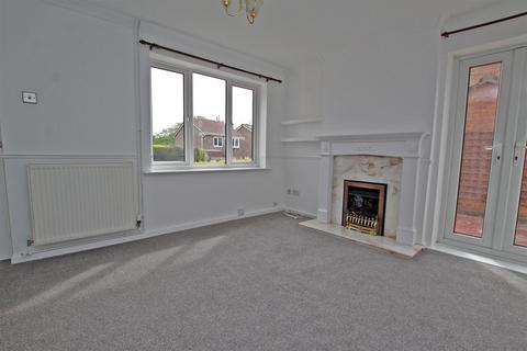 2 bedroom townhouse to rent, Gunn Close, Nottingham NG6