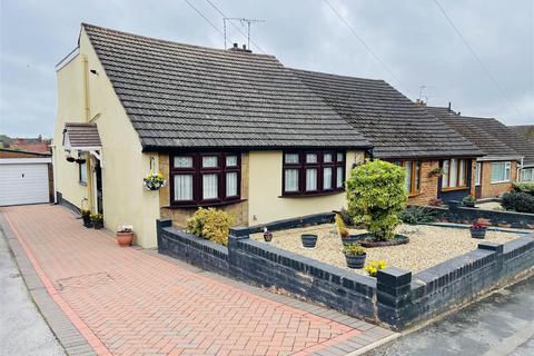 3 bedroom semi-detached bungalow for sale, Orchard Close, Hartshill