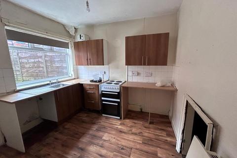 2 bedroom end of terrace house for sale, Calvert Road, Bolton