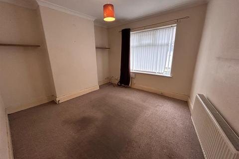 2 bedroom end of terrace house for sale, Calvert Road, Bolton