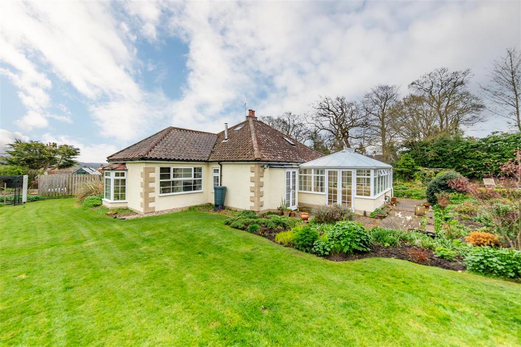 Leazes Lane, Hexham NE46 4 bed detached bungalow for sale £650,000