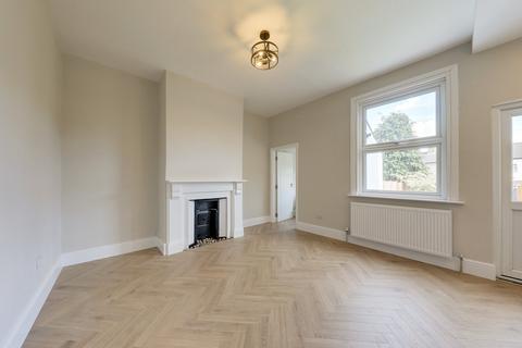 53 Ardgowan Road, London, SE6 1UX