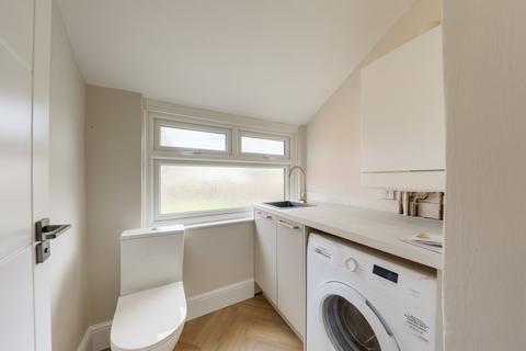 53 Ardgowan Road, London, SE6 1UX
