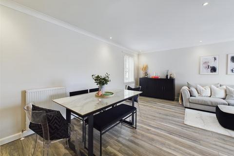 2 bedroom flat for sale, Kirklands, Renfrew PA4