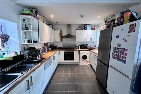 6 bedroom semi-detached house to rent, King Edwards Road, Swansea SA1