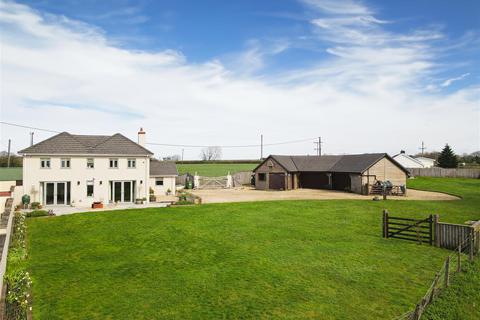 5 bedroom detached house for sale, Nr Buckland Brewer