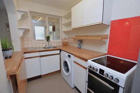 256 Brangwyn Crescent, London, SW19 2UF